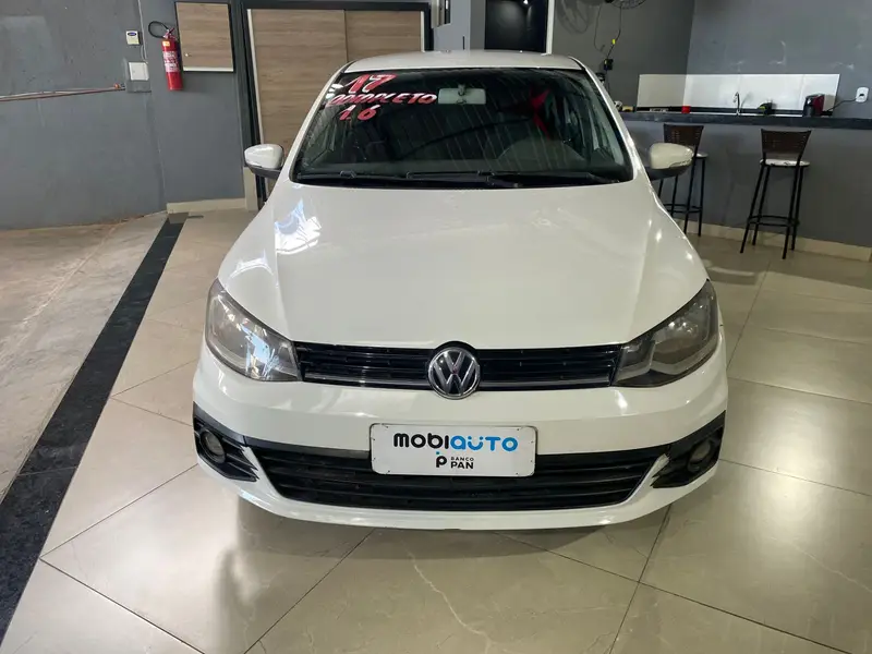Volkswagen Voyage 1.6 MSI Highline (Flex)