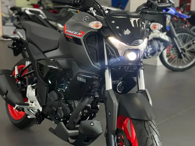Moto Yamaha Fazer FZ15 2025 ABS Connected