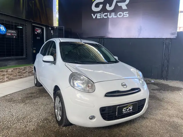 Carro Nissan March 2014 1.6 16V S (Flex)