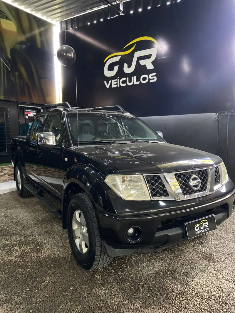 Nissan Frontier LE 4x4 2.5 16V (cab. dupla) (aut)