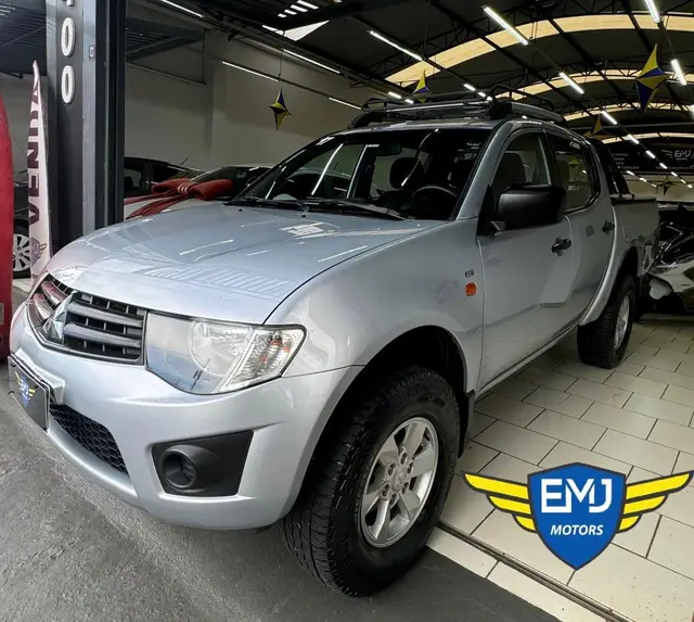 Carro Mitsubishi L200 2017 Triton GLX 3.2 CD TB Int.Diesel Mec