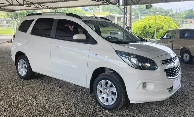 Carro Chevrolet Spin 2014 LTZ 7S 1.8 (Flex) (Aut)