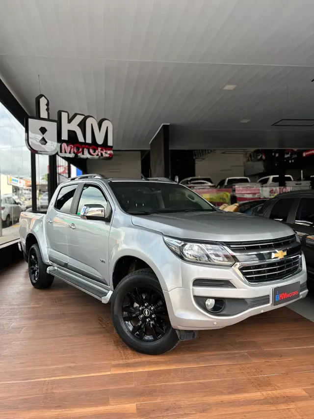Carro Chevrolet S10 Cabine Dupla 2018 S10 2.5 ECOTEC SIDI LTZ 4WD (Cabine Dupla) (Aut)