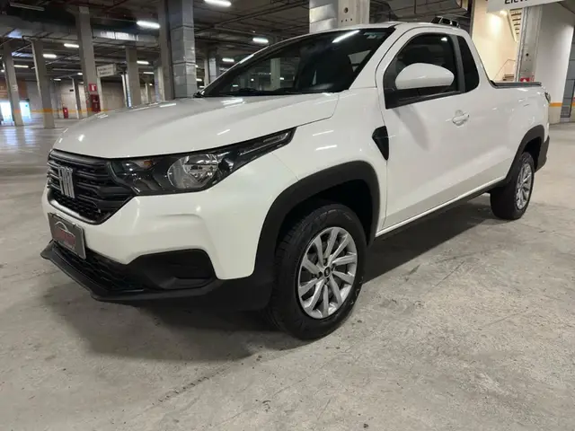 Carro Fiat Strada 2024 Endurance 1.3 Flex 8V CS