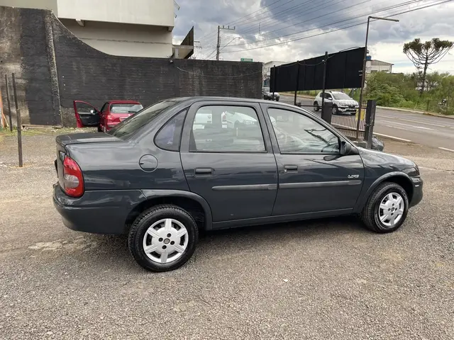 Carro Chevrolet Classic 2008 Corsa Sedan  Life 1.0 VHC (Flex)