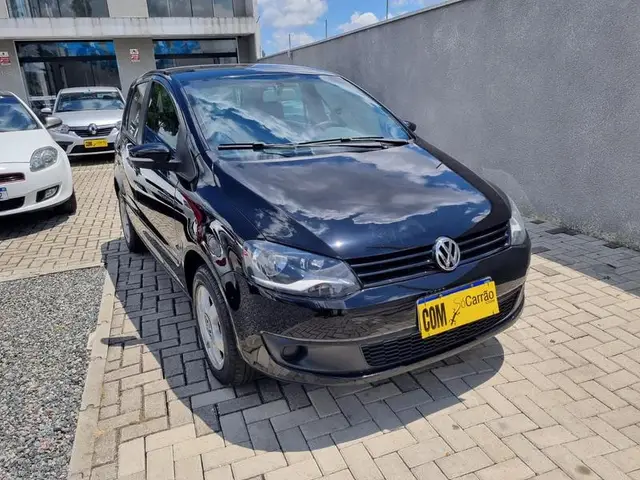 Carro Volkswagen Fox 2014 1.0 TEC (Flex) 4p