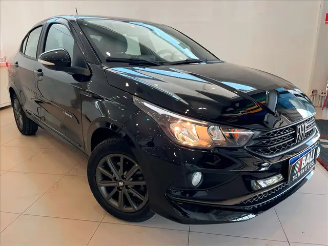 Carro Fiat Cronos 2024 Drive 1.3