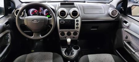 Fiesta Hatch SE 1.0 RoCam (Flex)