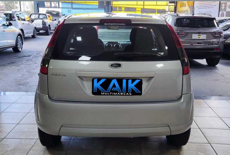 alt=