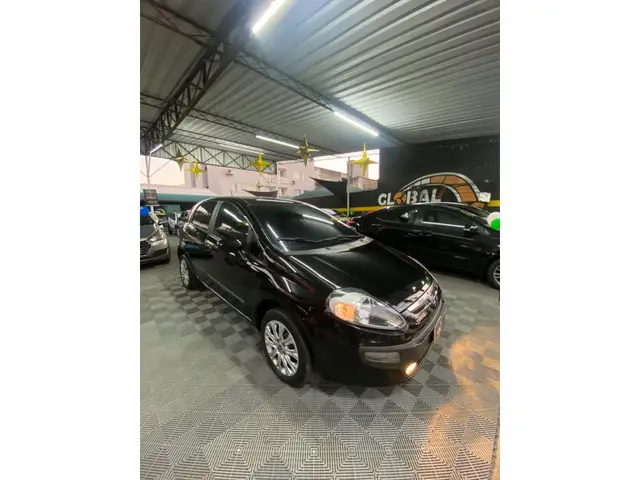 Carro Fiat Punto 2015 Attractive 1.4 (Flex)