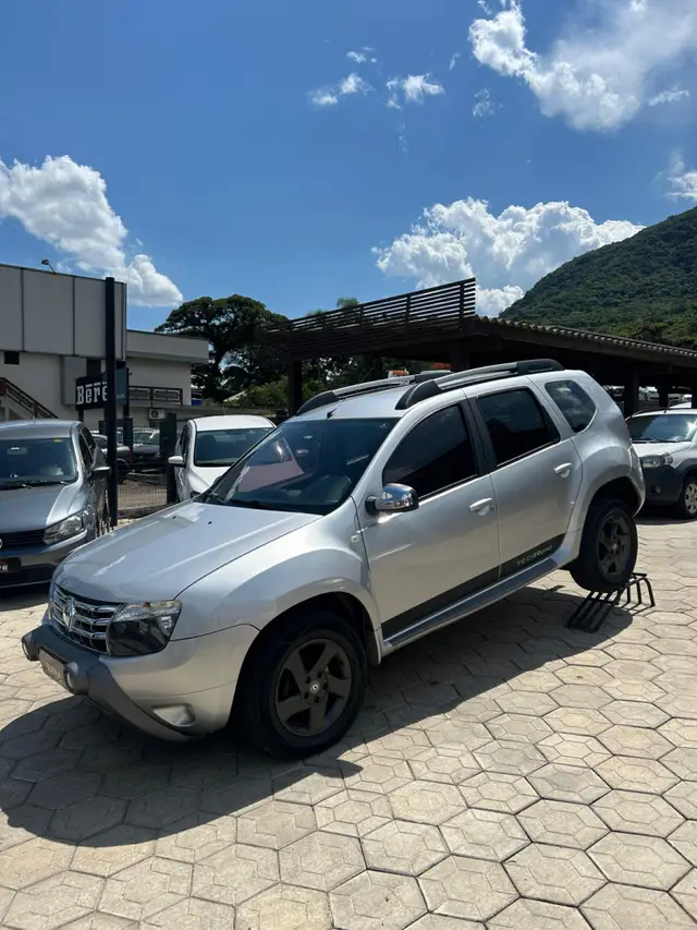 Carro Renault Duster 2014 2.0 16V Dynamique (Flex)