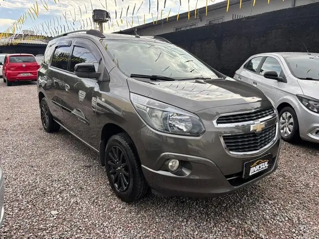 Carro Chevrolet Spin 2014 LT 5S 1.8 (Flex)