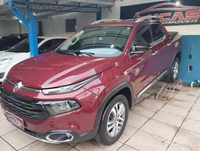 Carro Fiat Toro 2017 Volcano 2.0 diesel AT9 4x4