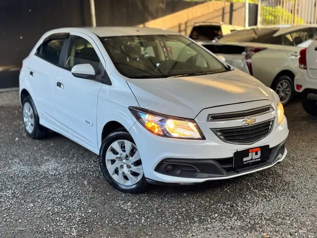 Carro Chevrolet Onix 2016 1.4 LT SPE/4