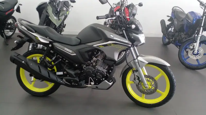 Yamaha YBR 150 Factor DX