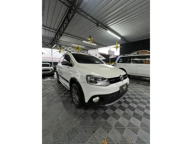 Carro Volkswagen SpaceCross 2012 1.6 8V (Flex)