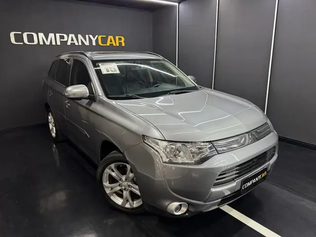 Carro Mitsubishi Outlander 2015 2.0 16V CVT