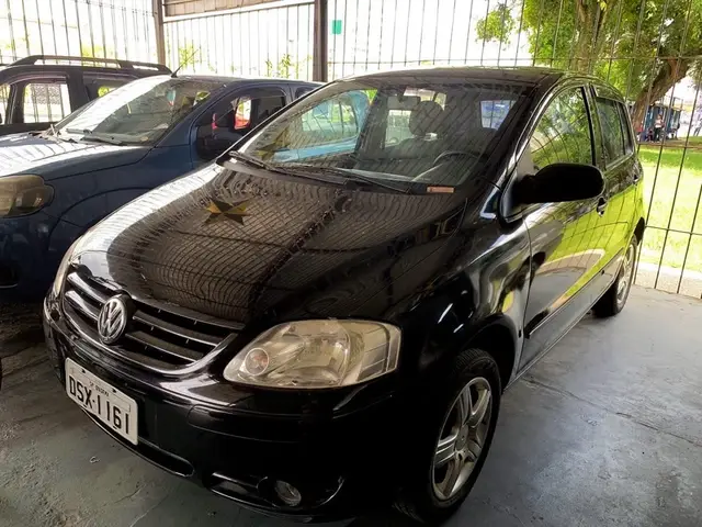 Carro Volkswagen Fox 2006 Plus 1.6 8V (Flex)