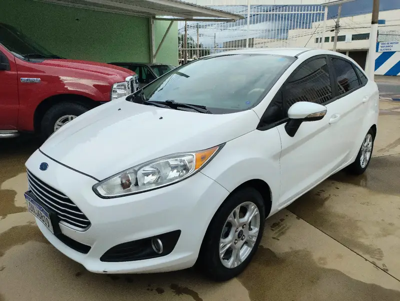 Ford New Fiesta Sedan 1.6 SE PowerShift (Flex)