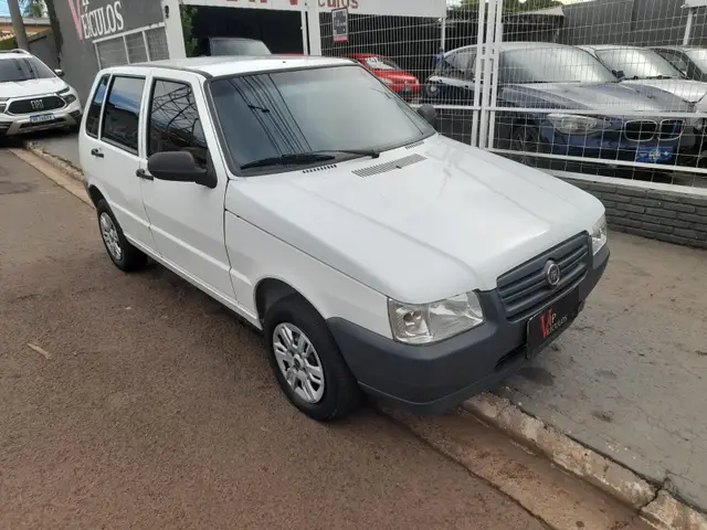 Carro Fiat Uno Mille 2013 Fire Economy 1.0 (Flex) 2p