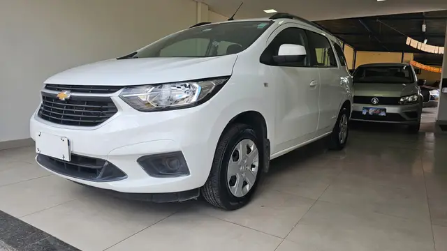 Carro Chevrolet Spin 2024 LT 1.8 (Aut.)