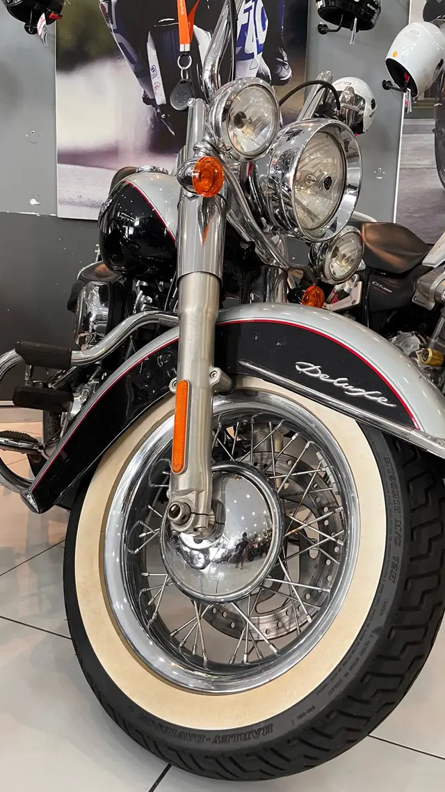 Carro Harley-Davidson Softail Deluxe 2015 Softail De Luxe