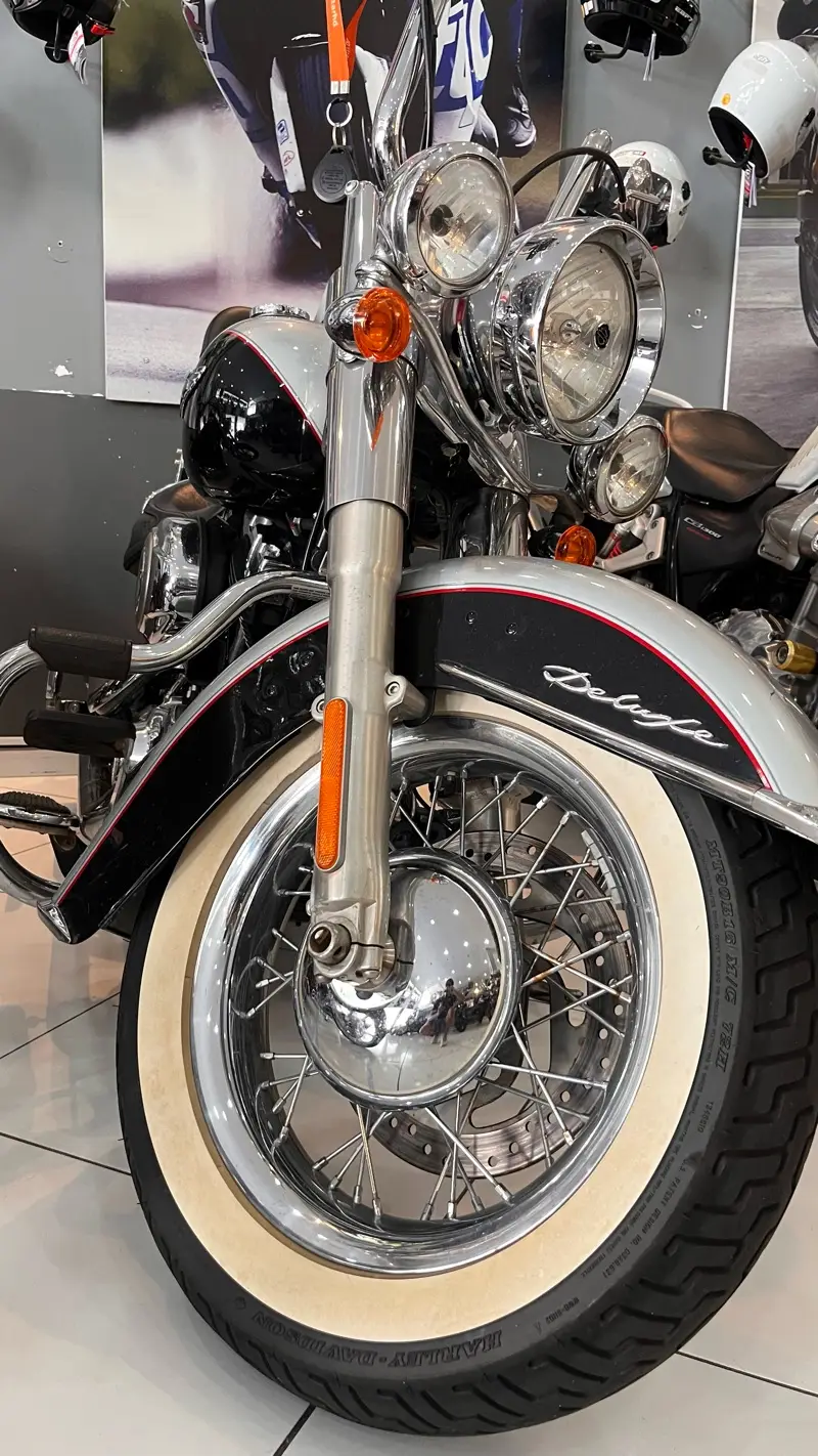 Harley-Davidson Softail Deluxe Softail De Luxe