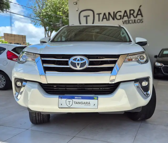 Carro Toyota SW4 2019 2.8 TDI SRX 7L 4x4 (Aut) (Diesel)