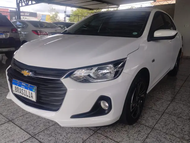 Carro Chevrolet Onix 2024 LT 1.0