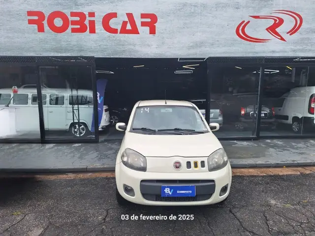 Carro Fiat Uno 2014 Vivace College 1.0 8V (Flex) 4p