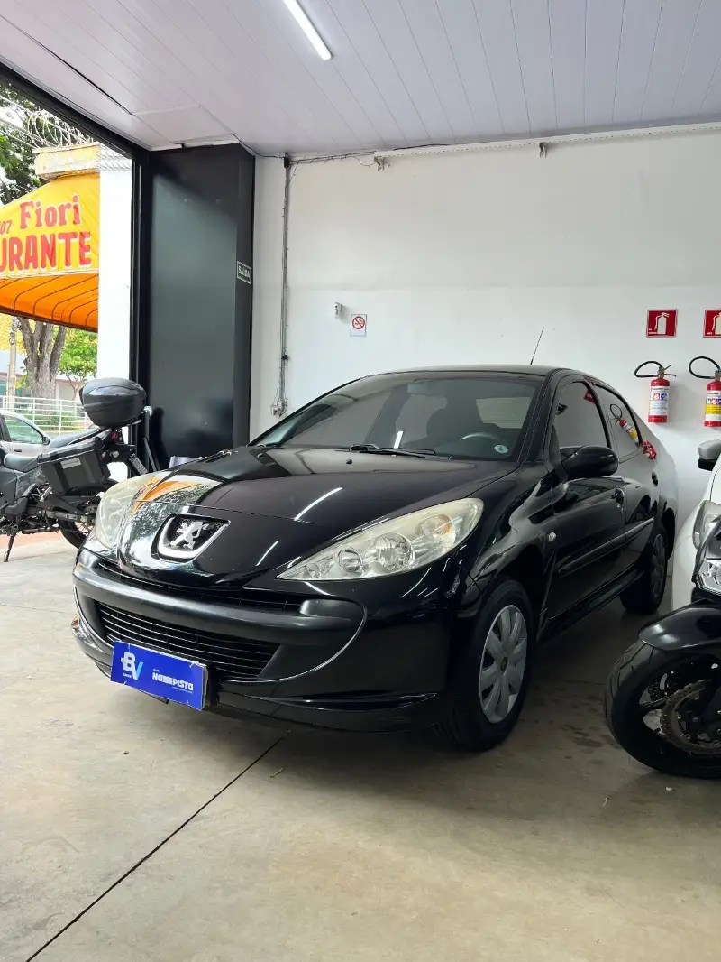Peugeot 207 Sedan 207 Passion XR 1.4 8V (flex)
