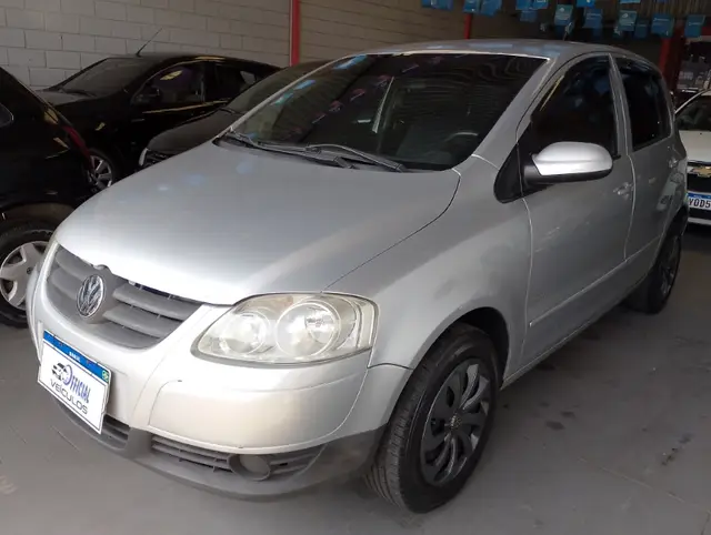 Carro Volkswagen Fox 2010 1.0 8V (Flex) 4p