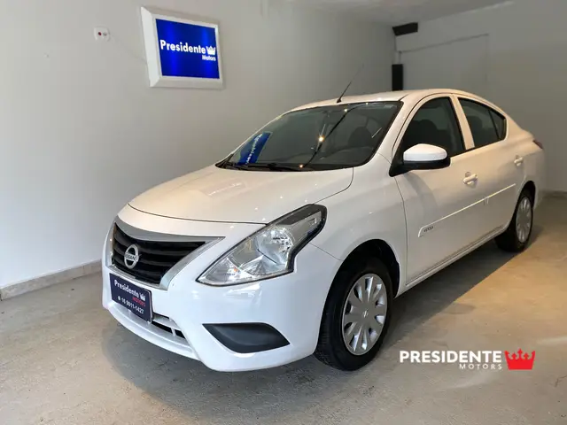 Carro Nissan Versa 2017 1.6 16V SV FlexStart CVT (Flex)