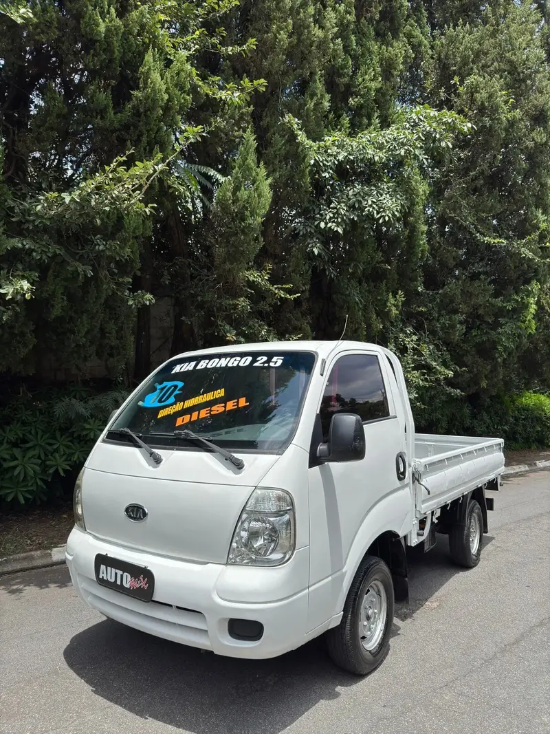 Kia Bongo 2.5 STD 4X2 c simples RS TURBO