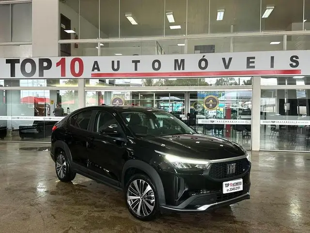 Carro Fiat Fastback 2024 Turbo 200