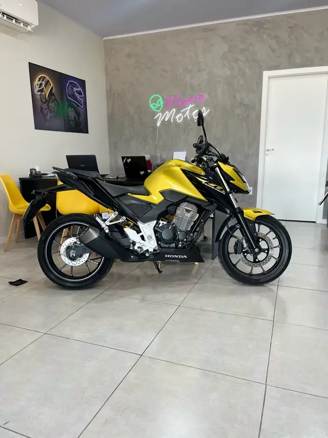 Carro Honda CB 300F Twister 2023 (ABS)