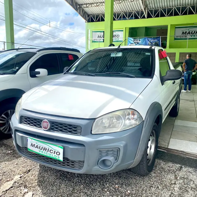 Carro Fiat Strada 2016 Working 1.4 (Flex)