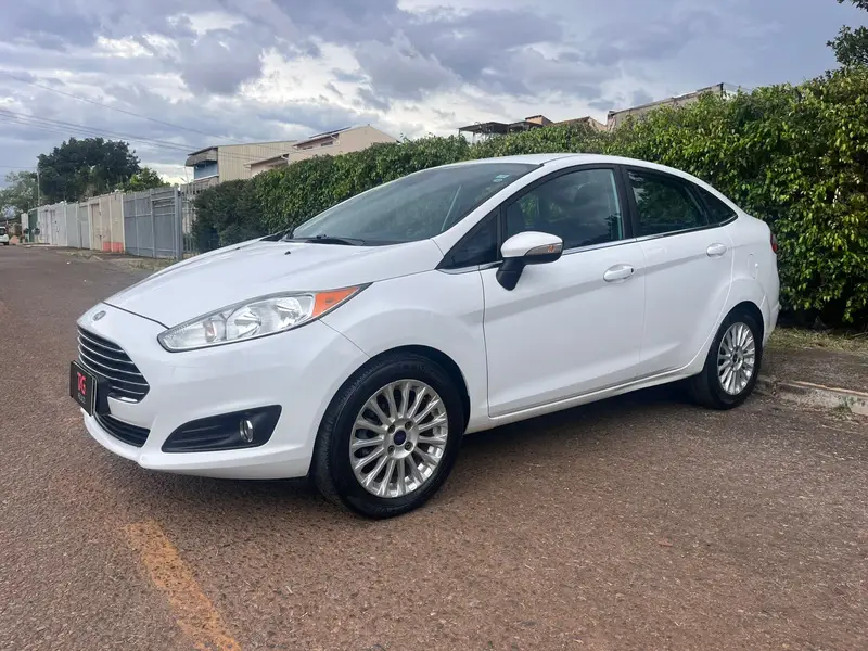 Ford New Fiesta Sedan 1.6 Titanium PowerShift (Flex)