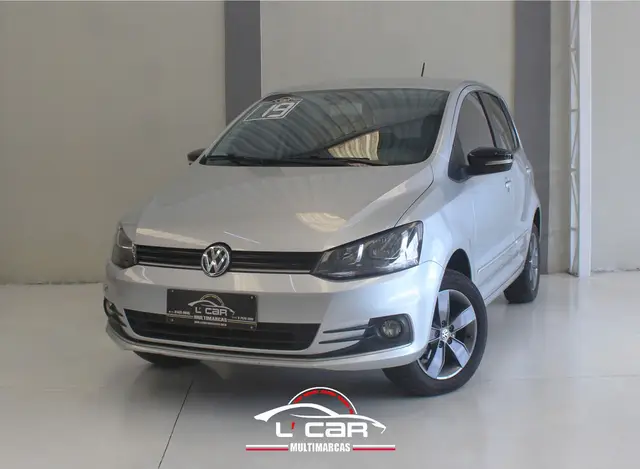 Carro Volkswagen Fox 2019 1.6 MSI Connect I-Motion (Flex)