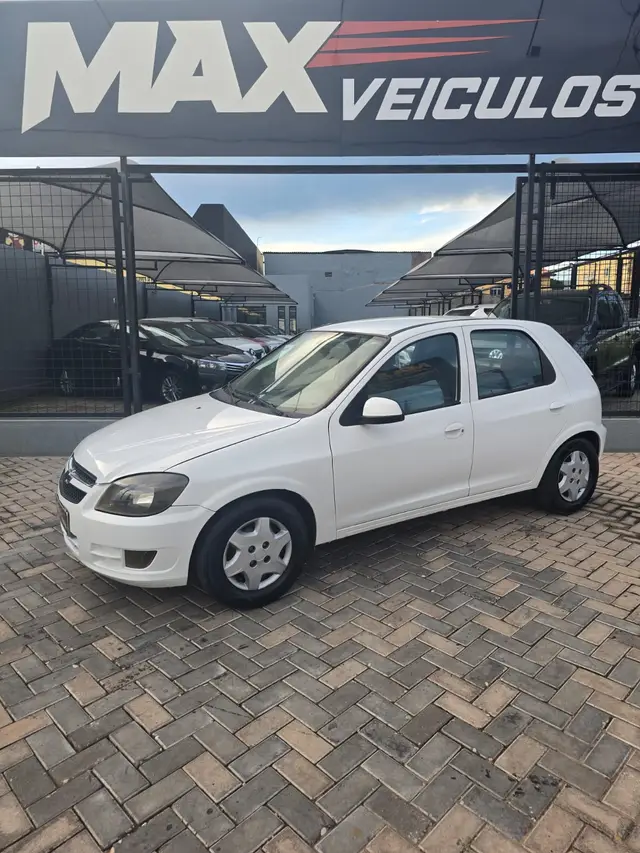 Carro Chevrolet Celta 2015 LT 1.0 (Flex)