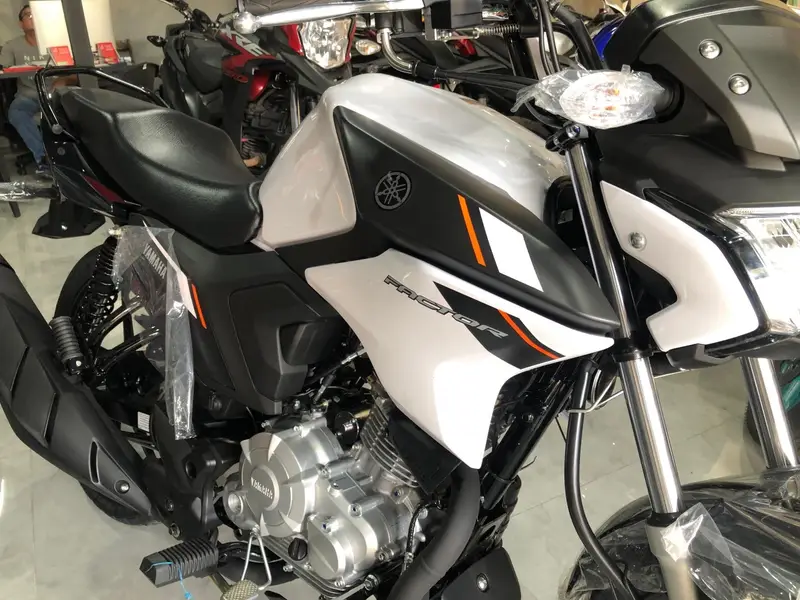 Yamaha YBR 150 Factor ED