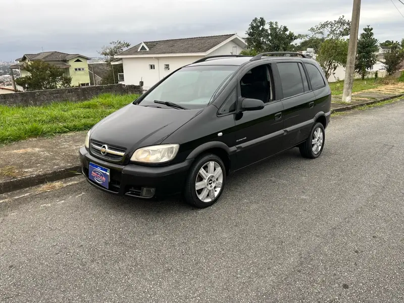 Chevrolet Zafira Elegance 2.0 (Flex) (Aut)