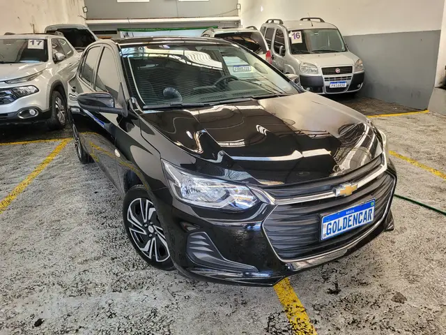Carro Chevrolet Onix 2023 LT 1.0
