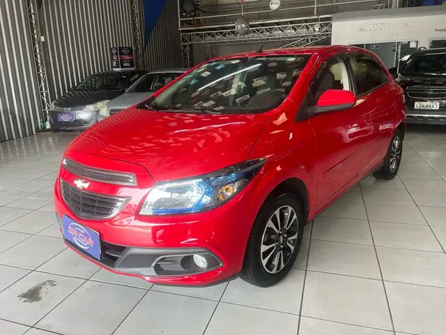 Carro Chevrolet Onix 2014 HATCH LTZ 1.4 8V FlexPower 5p Mec.