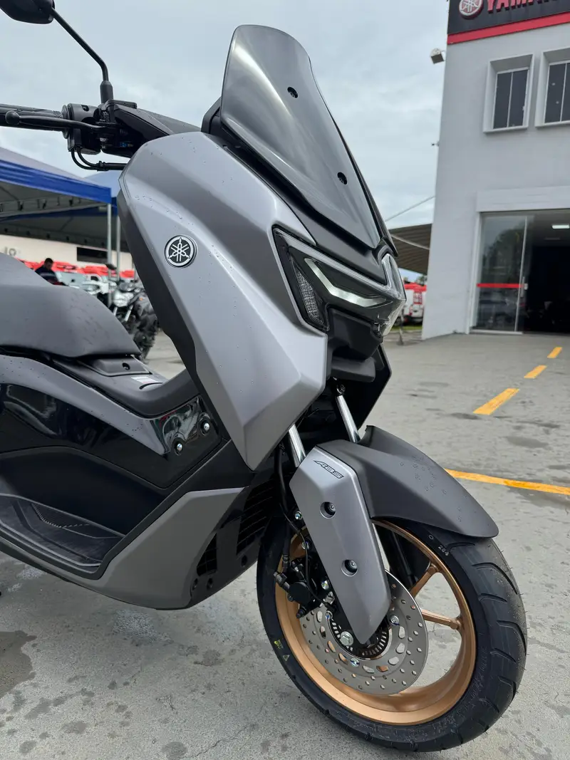 Yamaha Connected 160 ABS