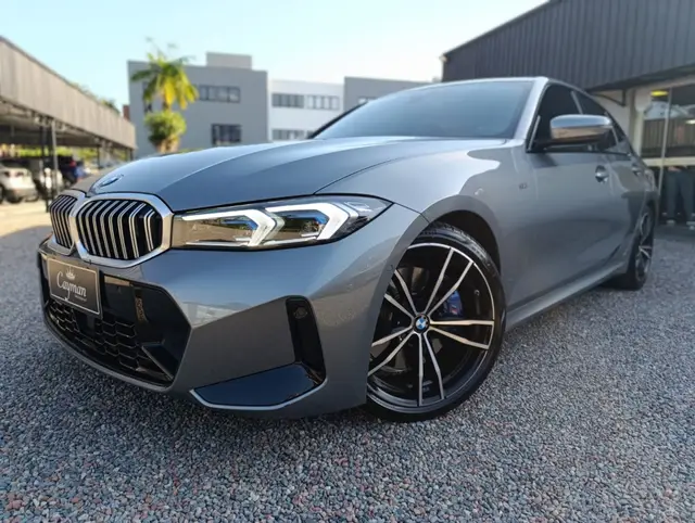 Carro BMW 320i 2023 M Sport 2.0 Turbo (Aut.)