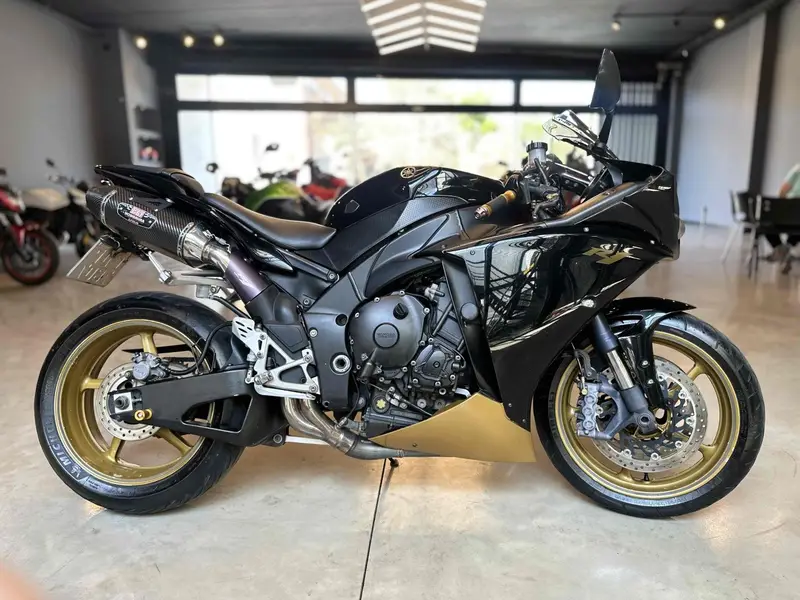 Yamaha YZF R1 R1