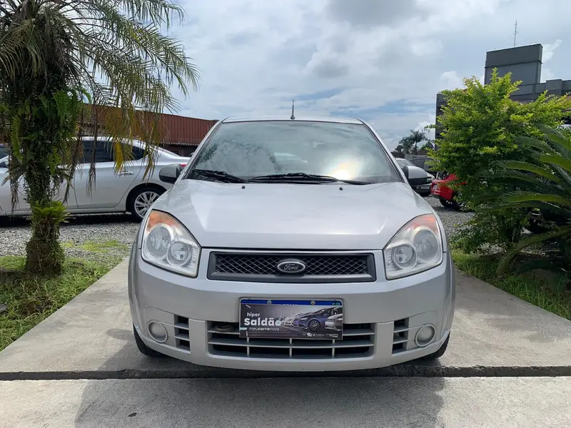 Ford Fiesta Hatch 1.6 (Flex)