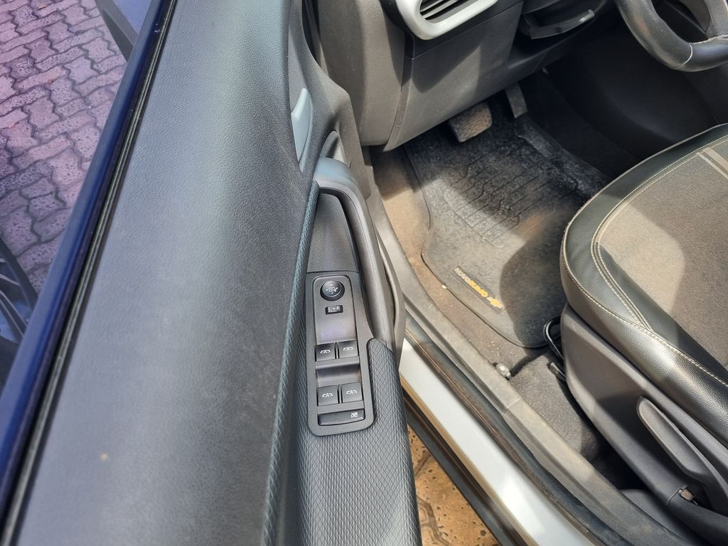 Tracker LTZ 1.2 Turbo (Aut) (Flex)