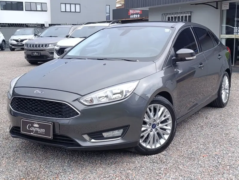 Ford Focus Sedan SE Plus 2.0 PowerShift